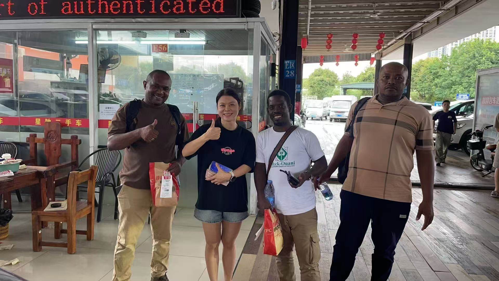 African Buyers Visit Foshan Xingchi Used Car Export Center