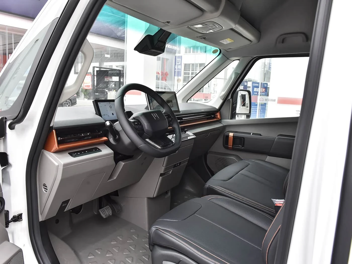 sv_jincheng_zhongzhou_gaoding_interior_1.webp