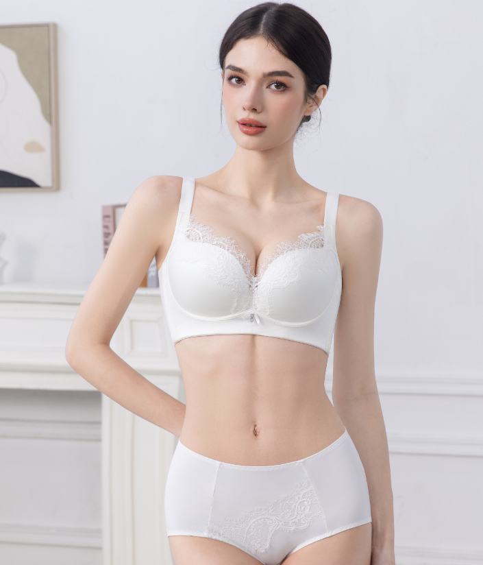 AML004B White