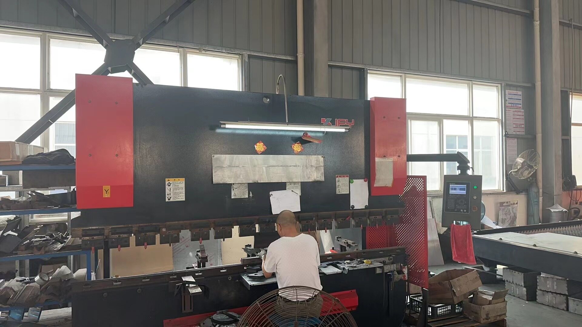 Iron stamping bending machine