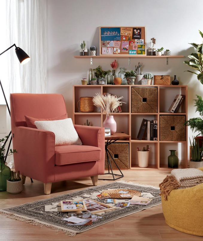 Modern Terracotta Fabric Accent Chair - Comfortable High-Back Lounge Armchair