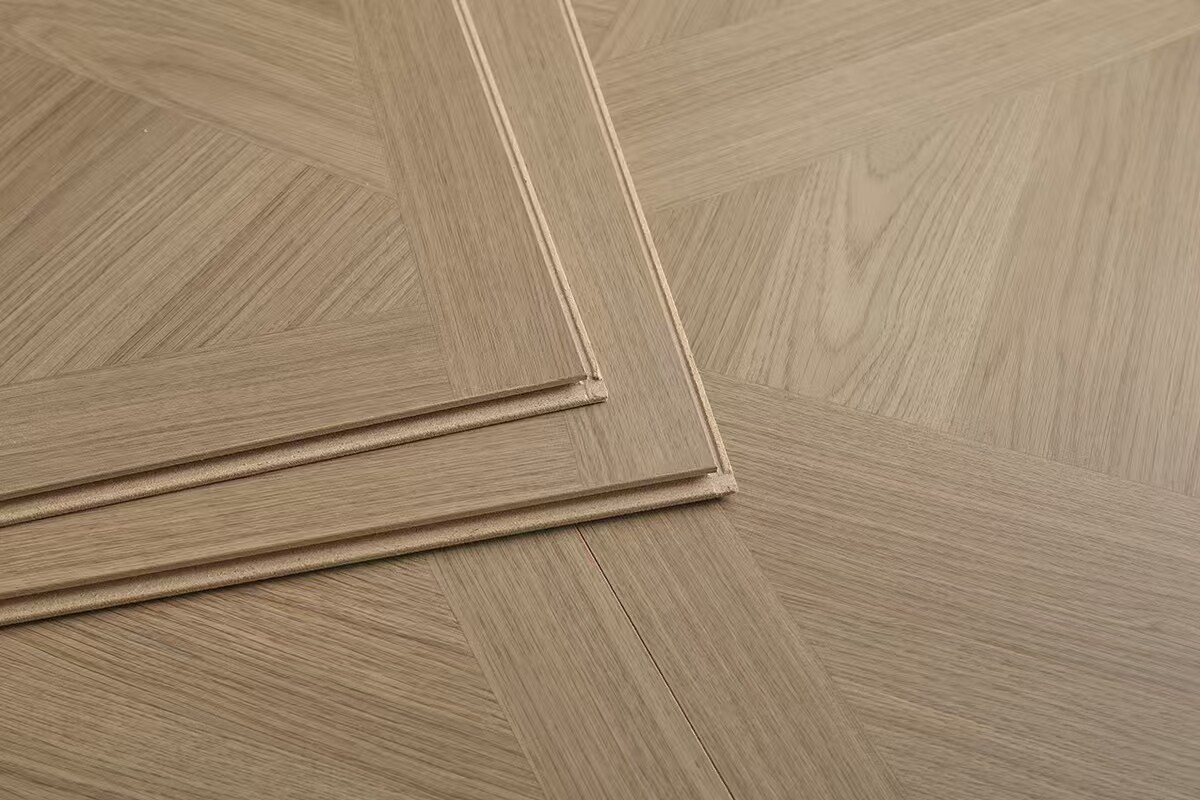 Beech Chevron