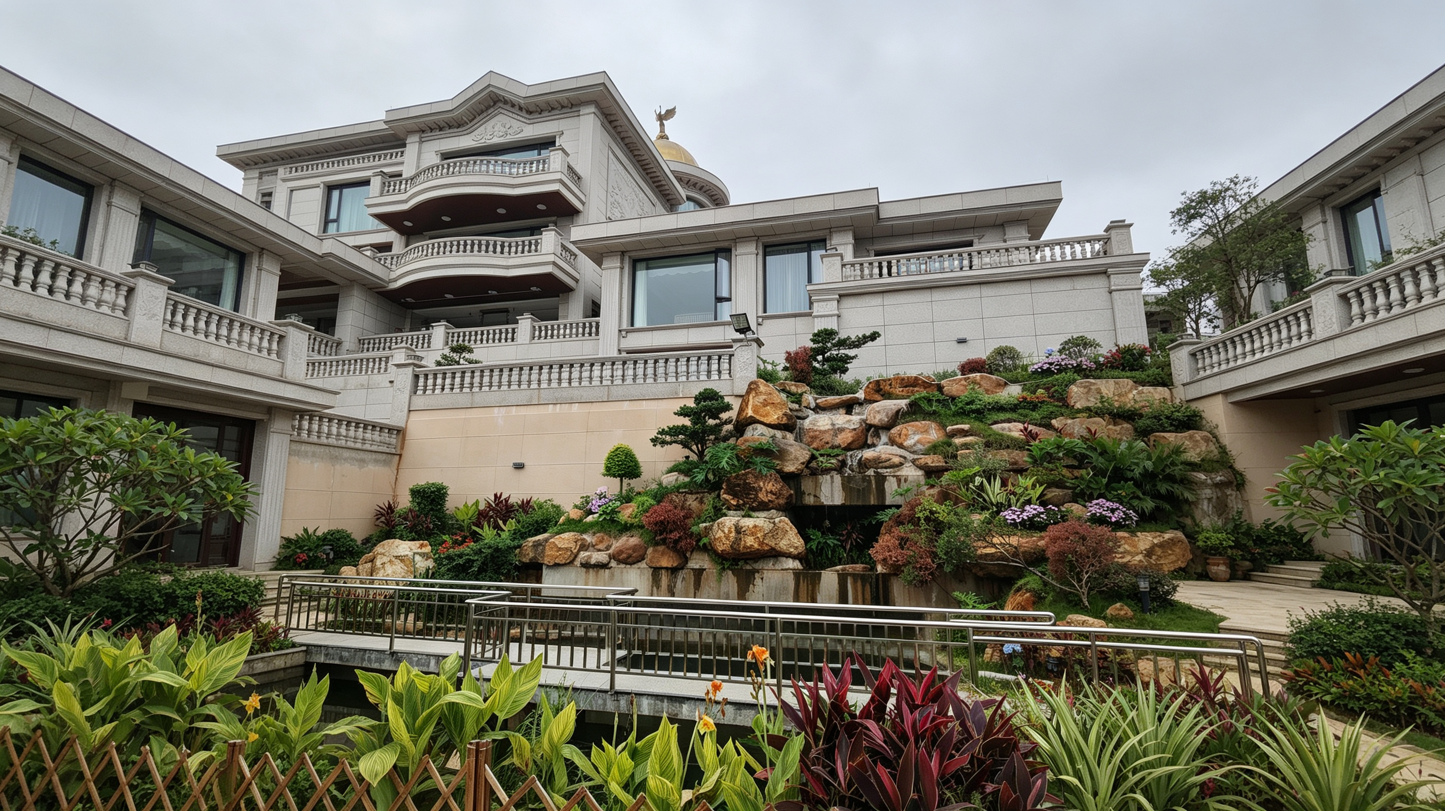 Country Garden Phoenix City Luxury Garden Mansion
