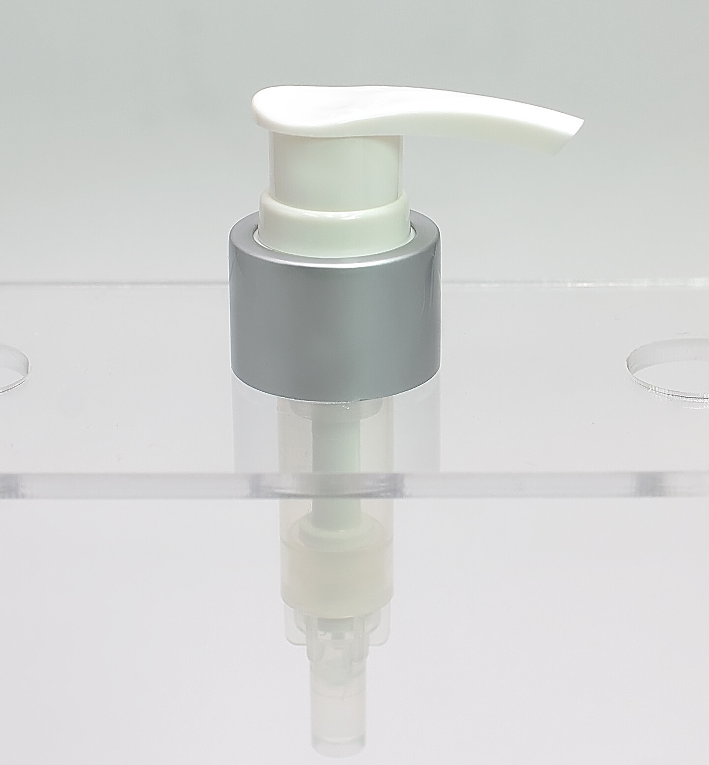 Lotion pump view 16