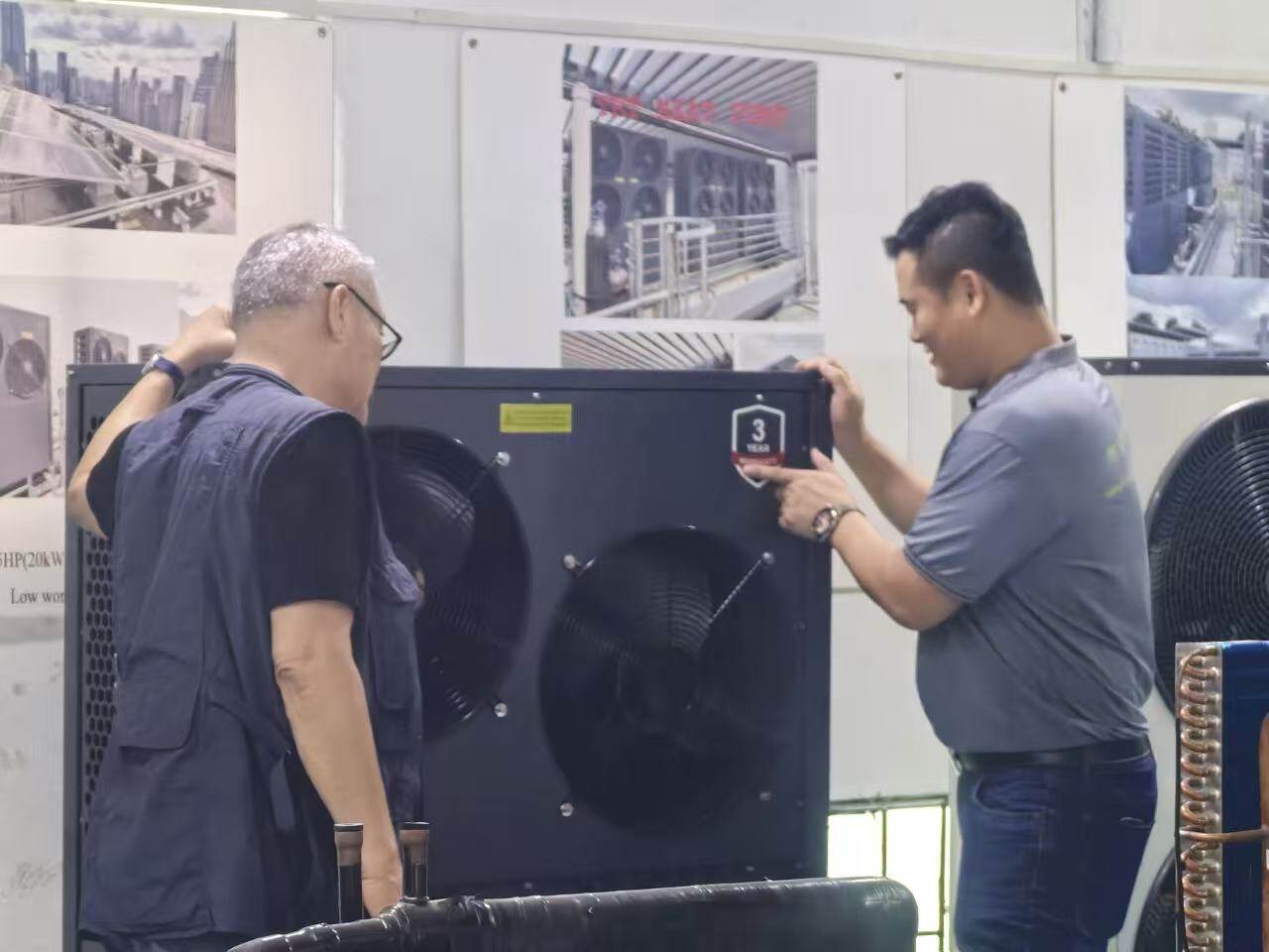 Welcome the clients to visit TRT Heat Pump 2023