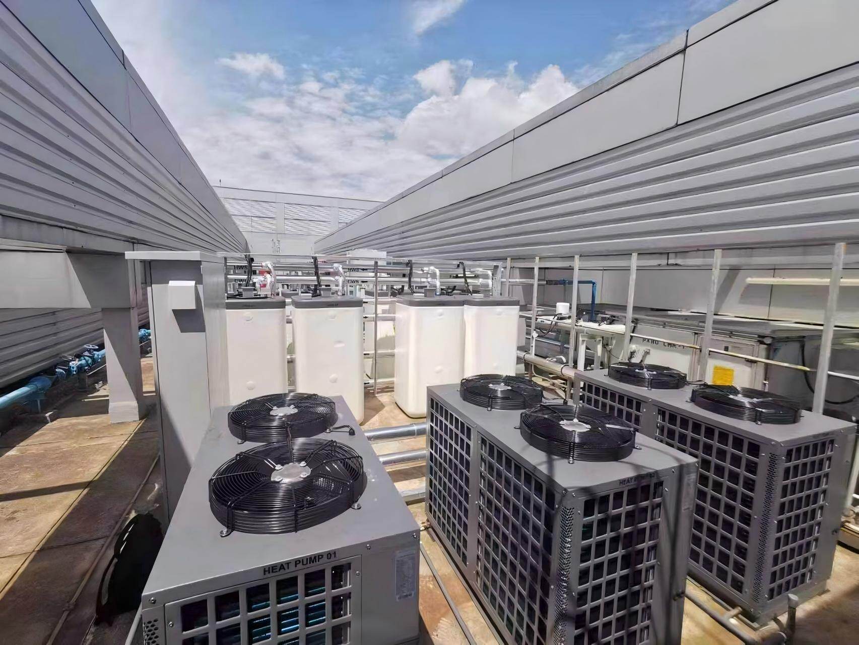 Hospital Hot Water 114kw Commercial Air source heat pump ( Top-blowing)
