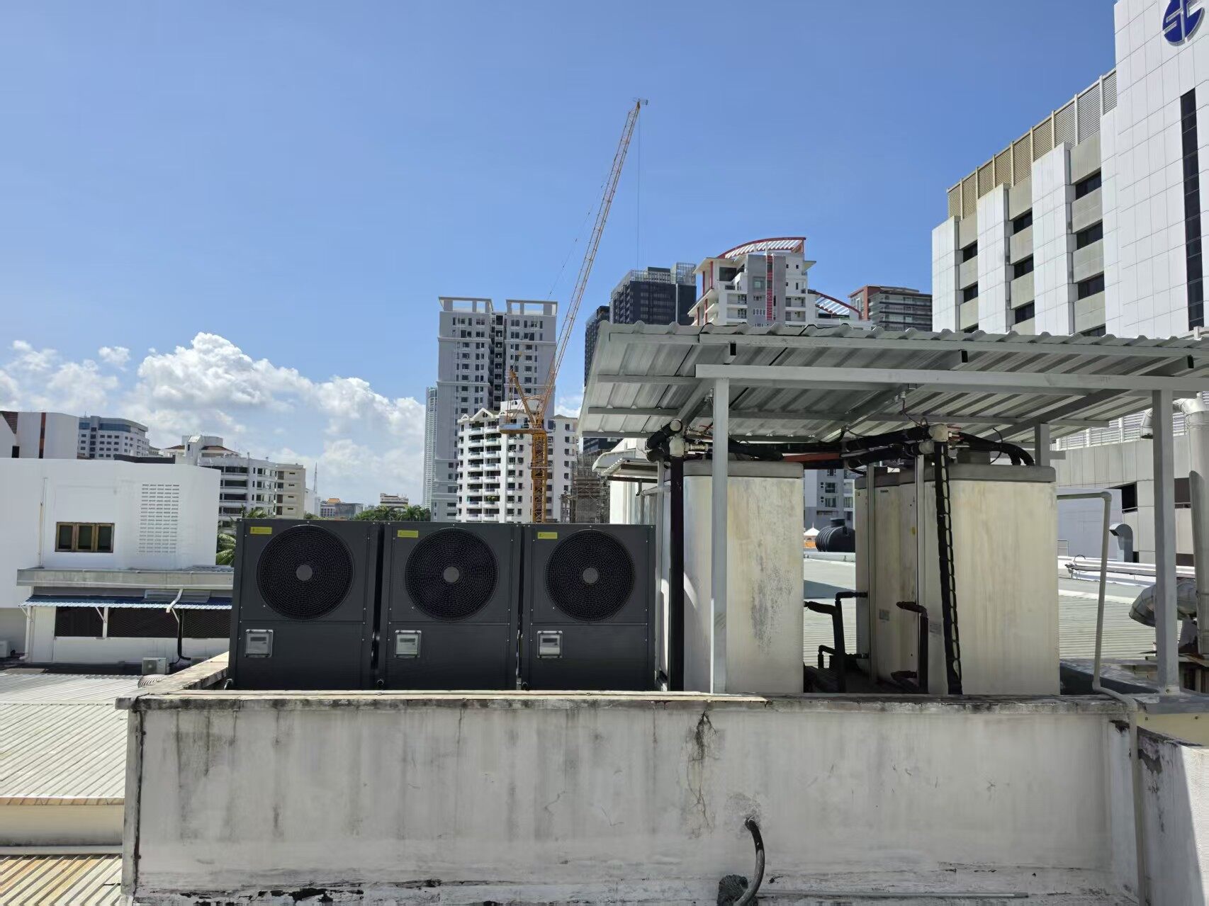 51KW Customized Modular Commercial High temp Air source heat pump ( Side-blowing)