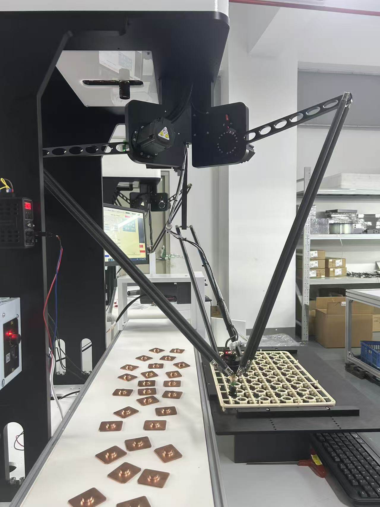 Material-Handling Headaches: Why Traditional Conveyors Slow Down Modern Assembly Workshops - Image 1