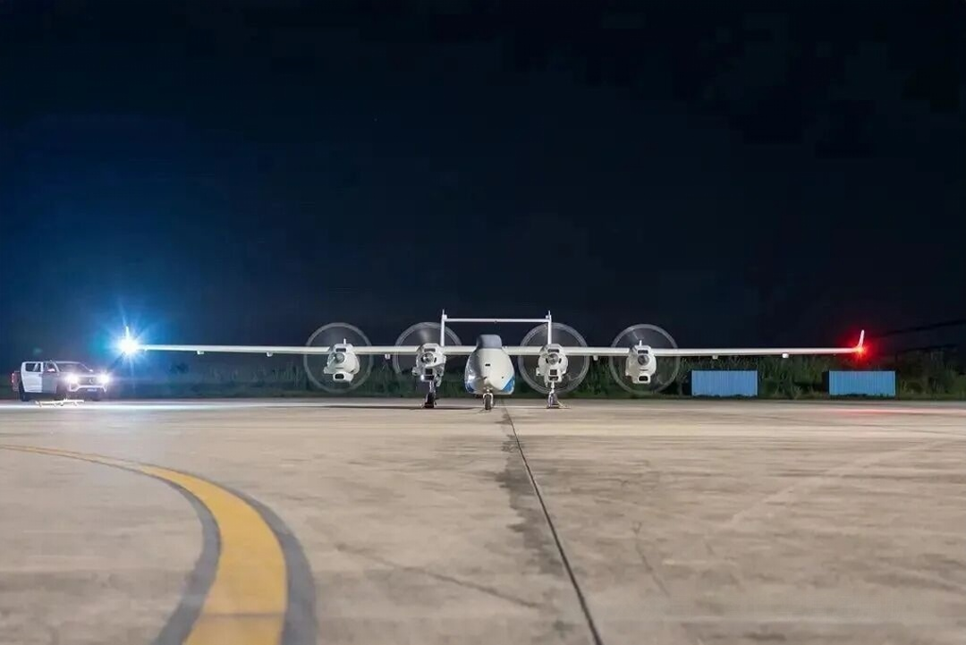 夜间无人机停机坪