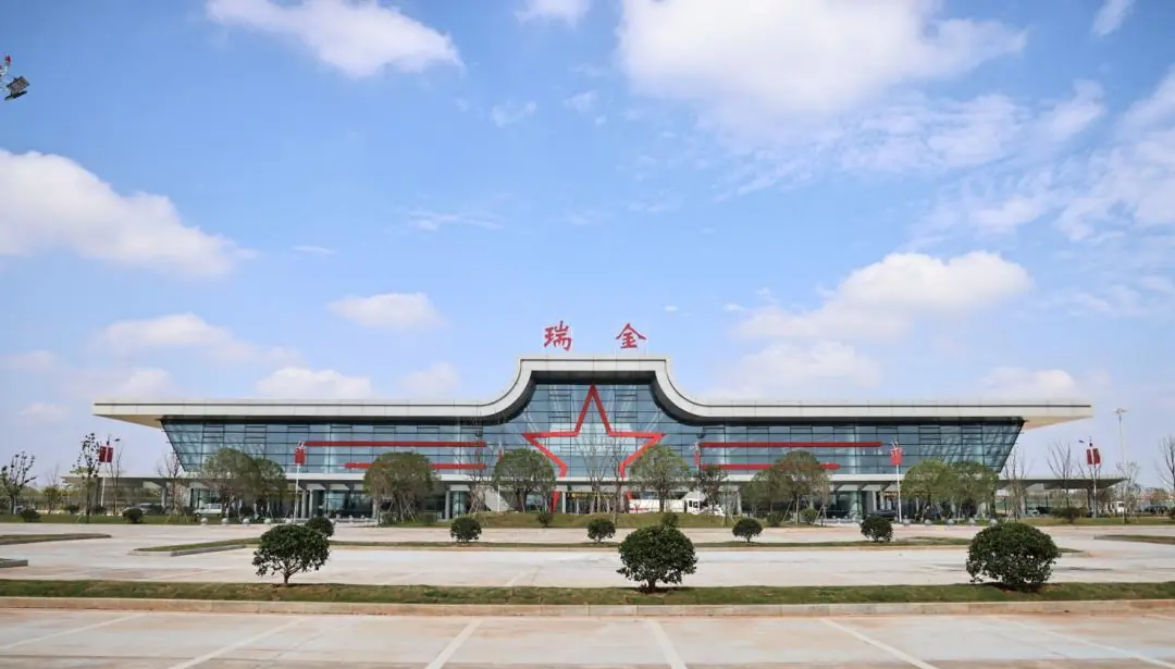 公司现代化办公大厅