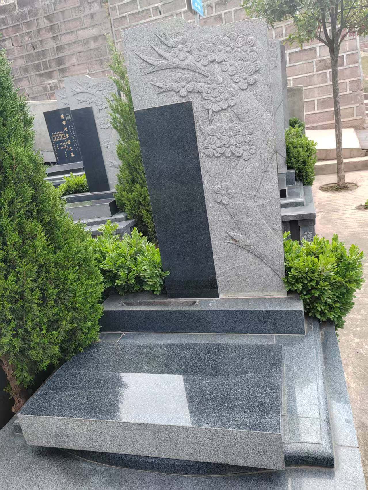 立碑双墓-3