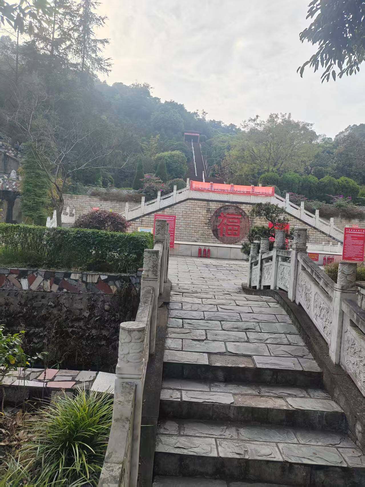 立碑双墓-5