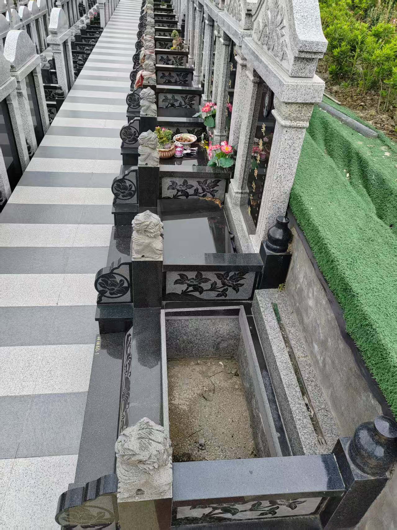 立碑双墓-5