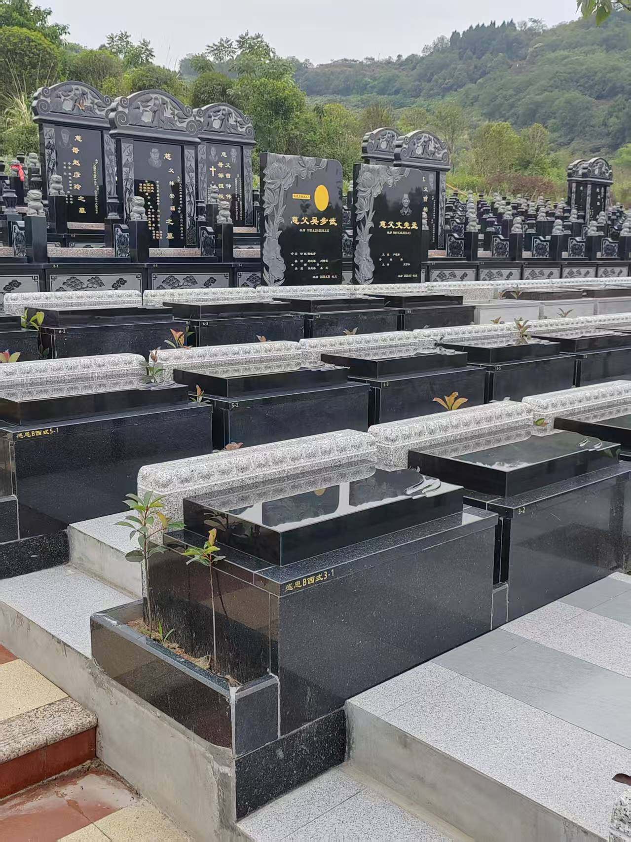 立碑双墓-6