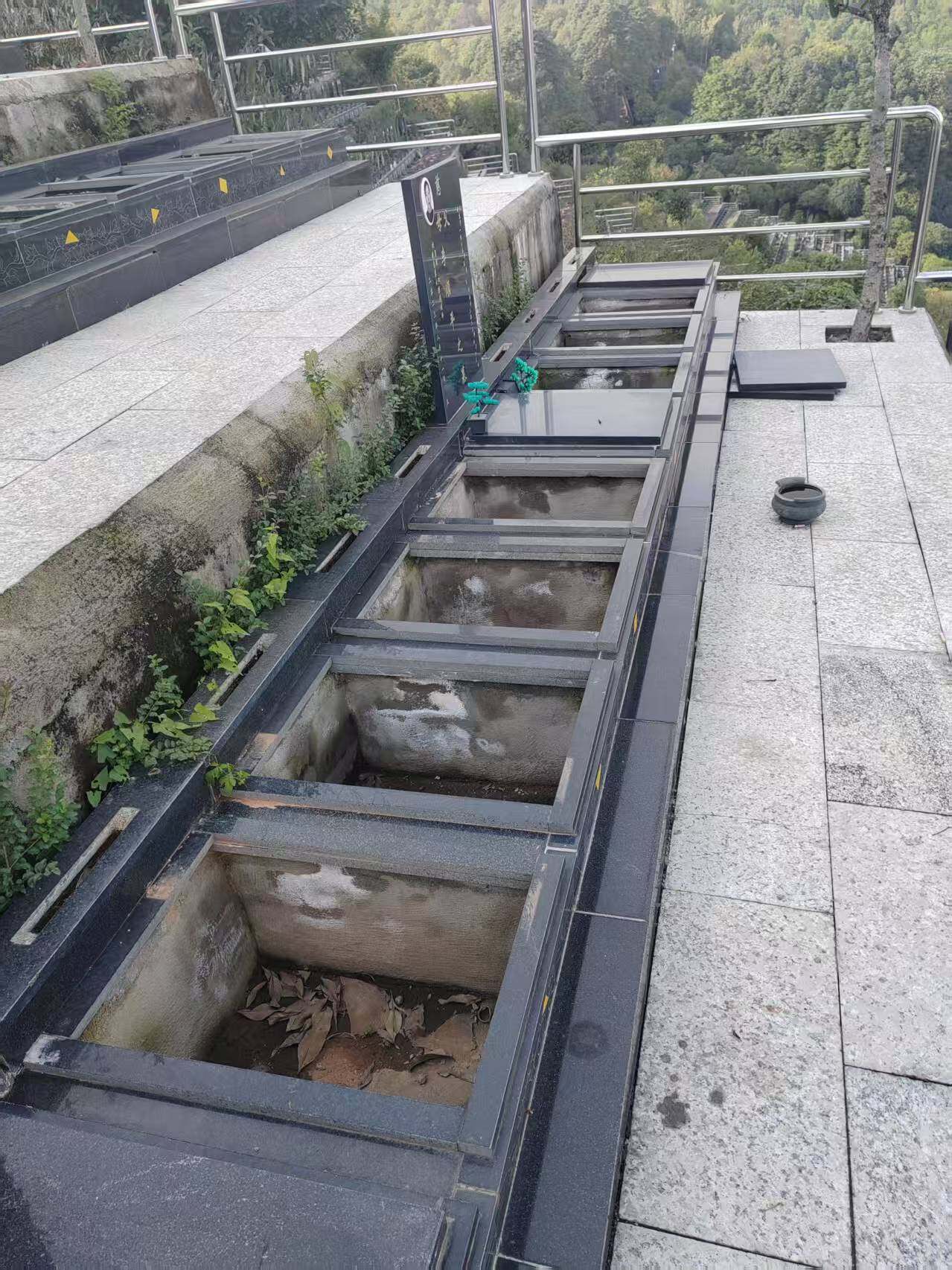 立碑双墓-8
