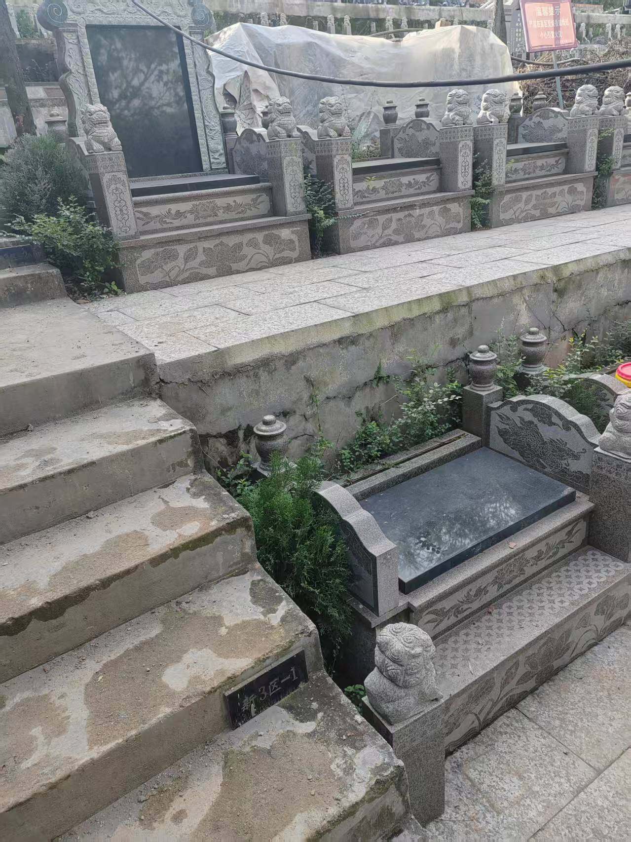 立碑双墓-6