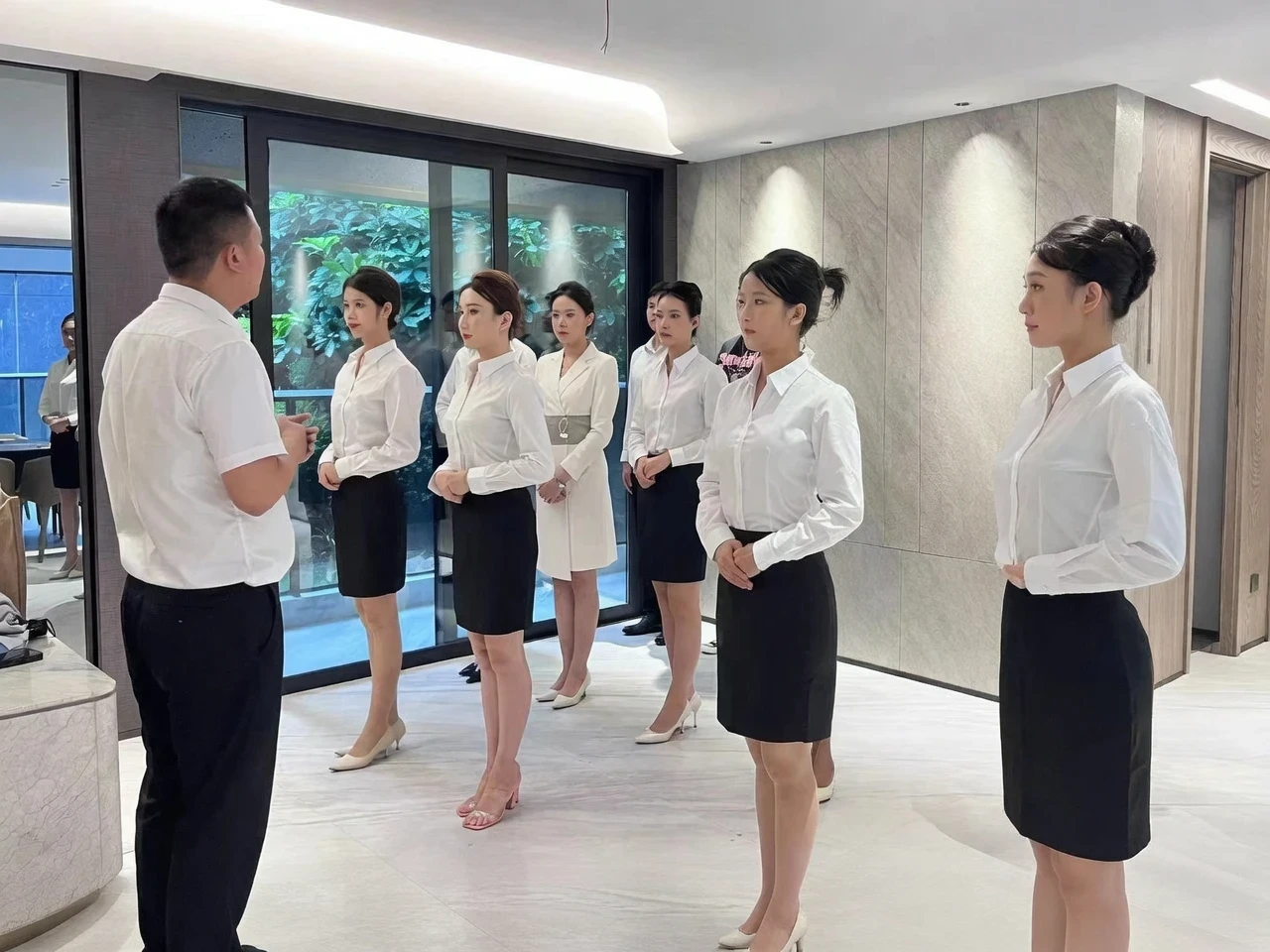 物业客服