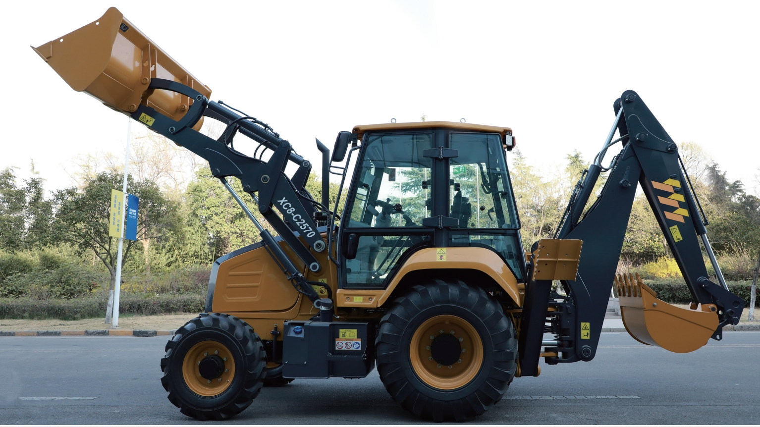Backhoe Loader XC8-C2570