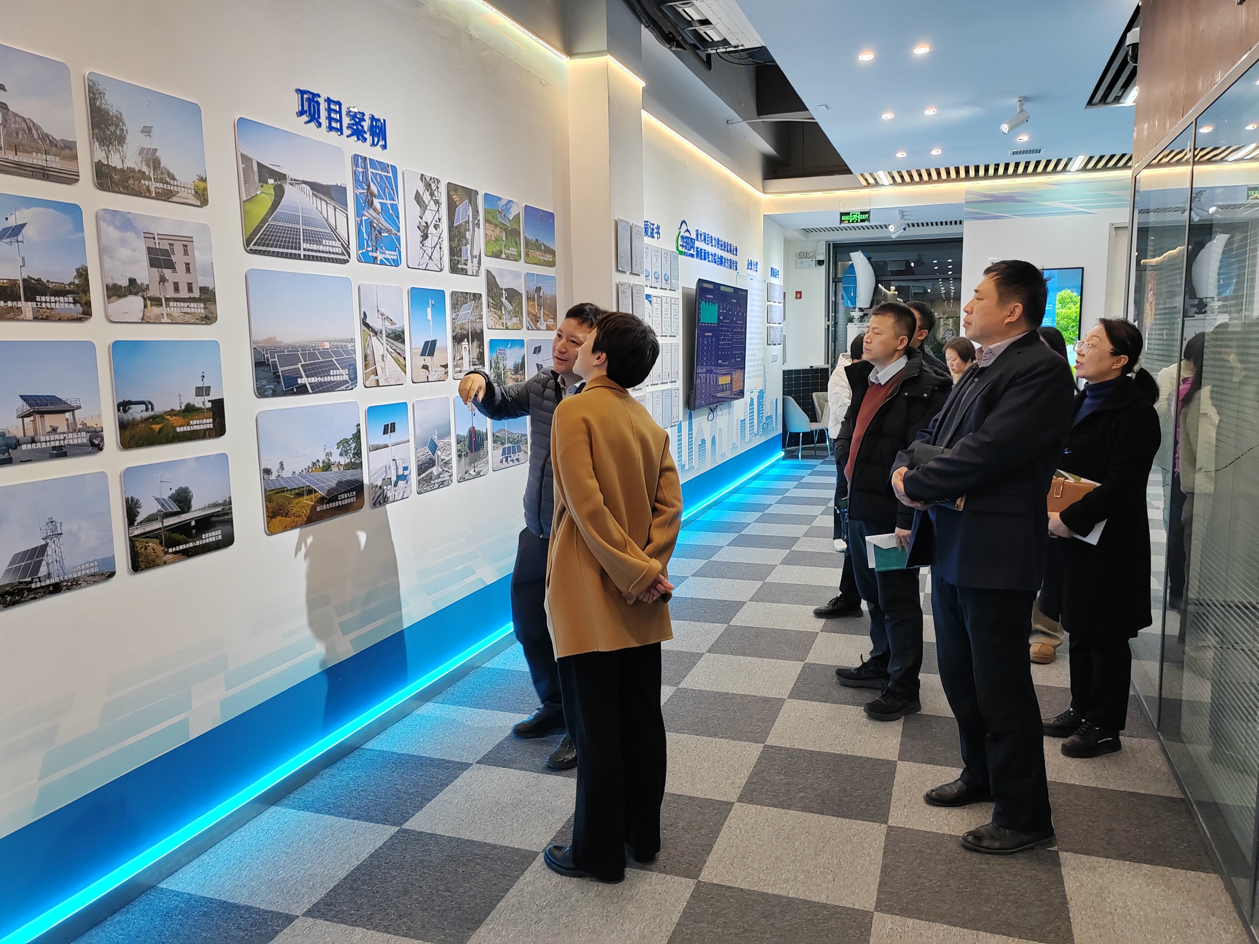 北京市昌平区沙河镇领导莅临华阳风科技调研指导