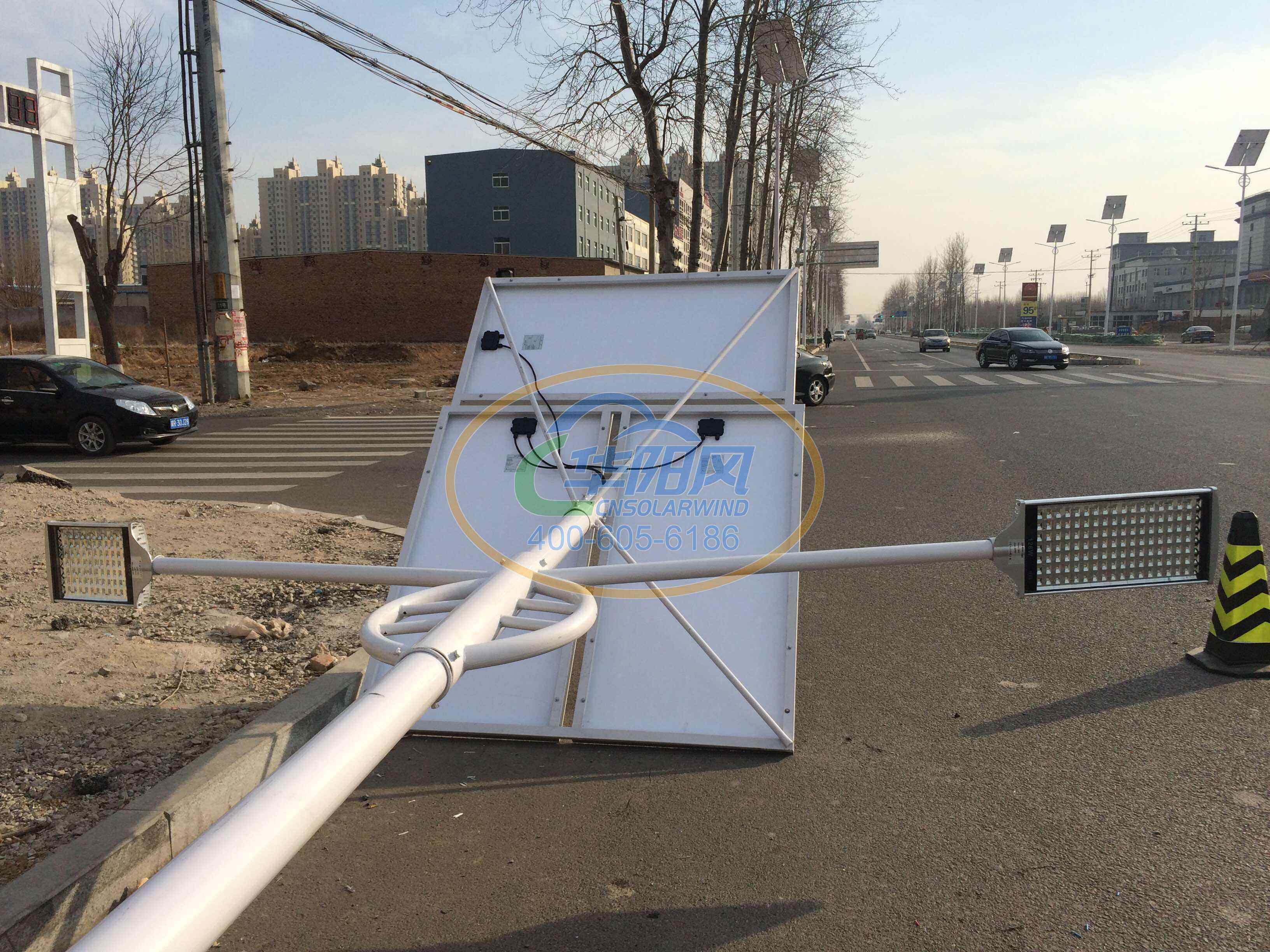 河北省三河市外环路10米太阳能路灯建设工程 4