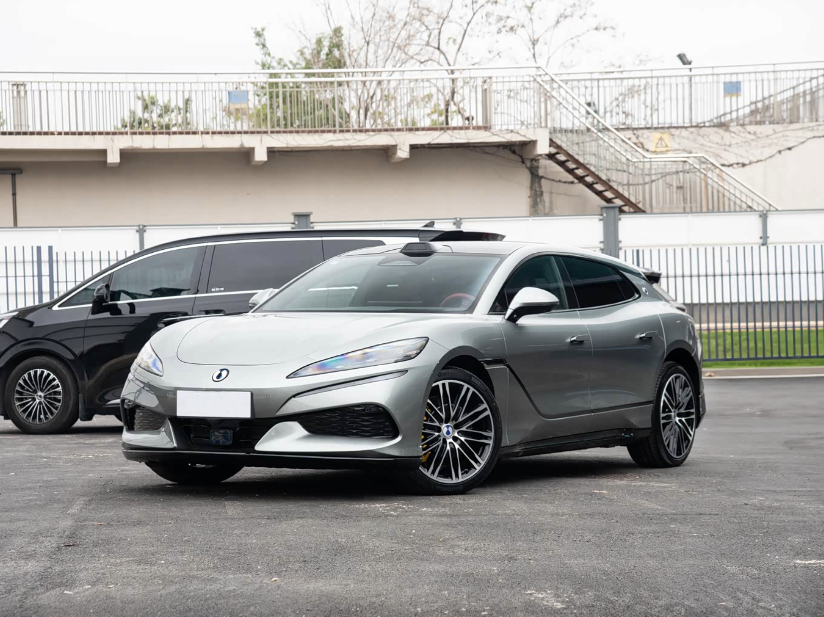 DENZA Z9GT - view 1