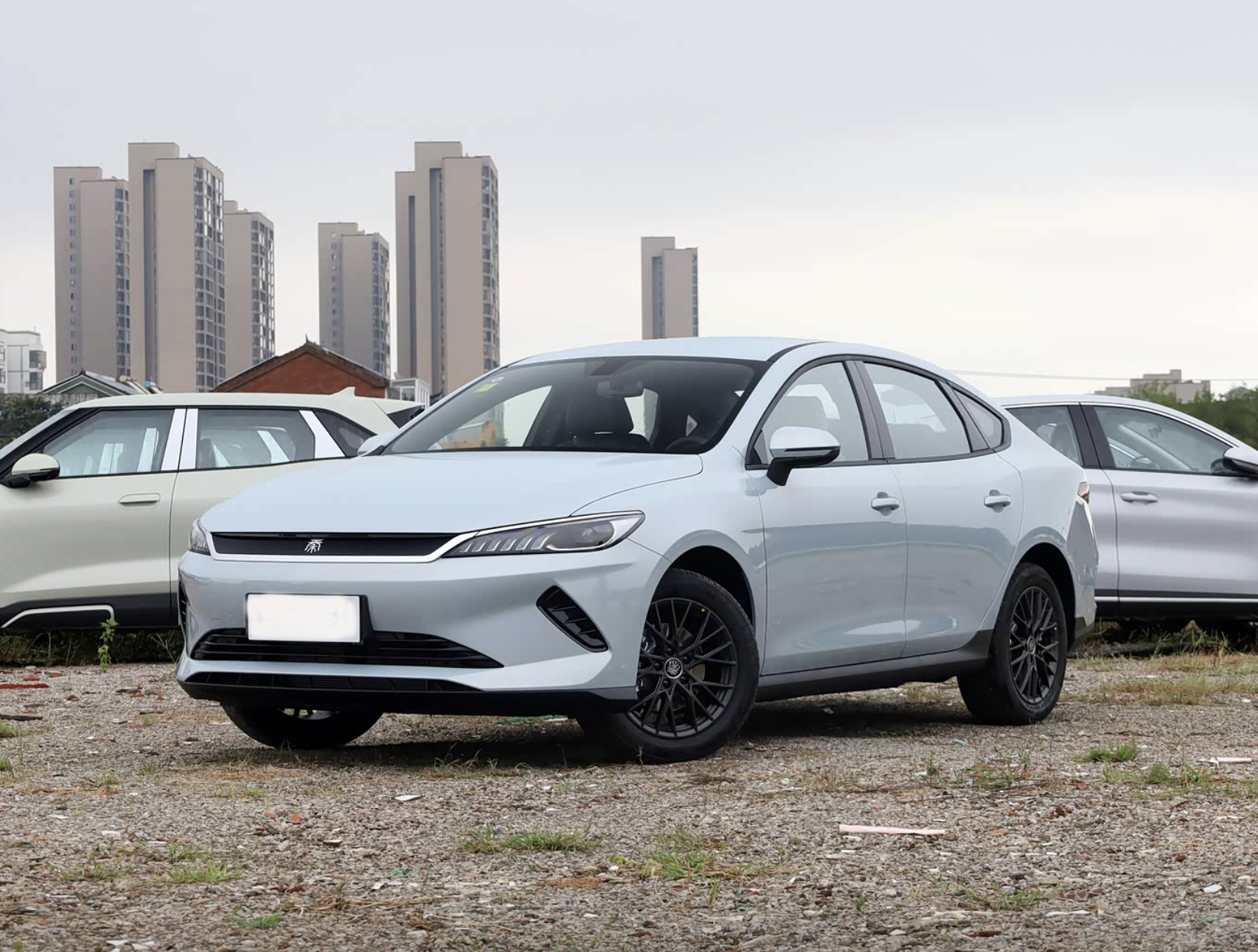 BYD 2nd-Gen Qin PLUS EV - view 1