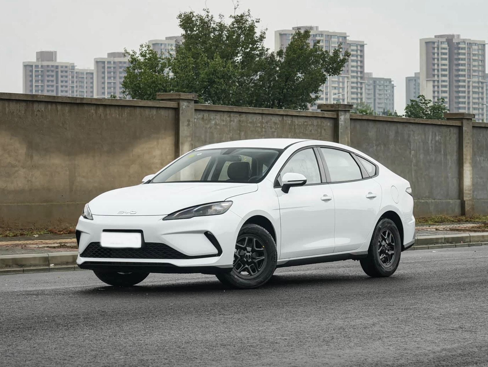 BYD Seal 05 DM-i Luxury Edition - view 1