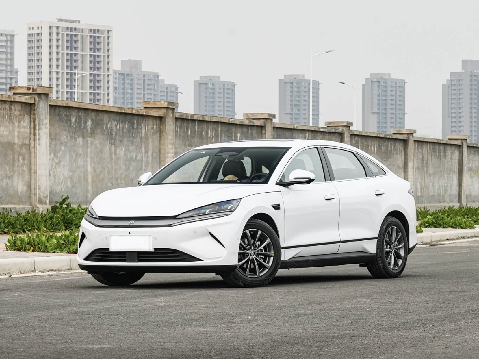 BYD Qin L EV