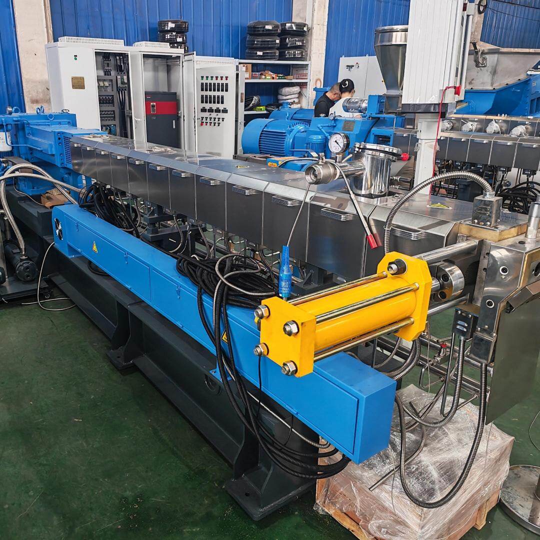Twin-Screw Extruder (Standard)