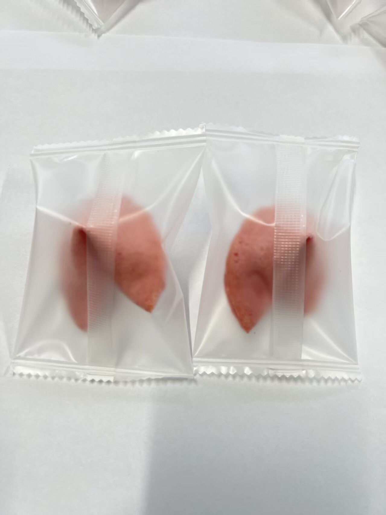草莓味签语饼