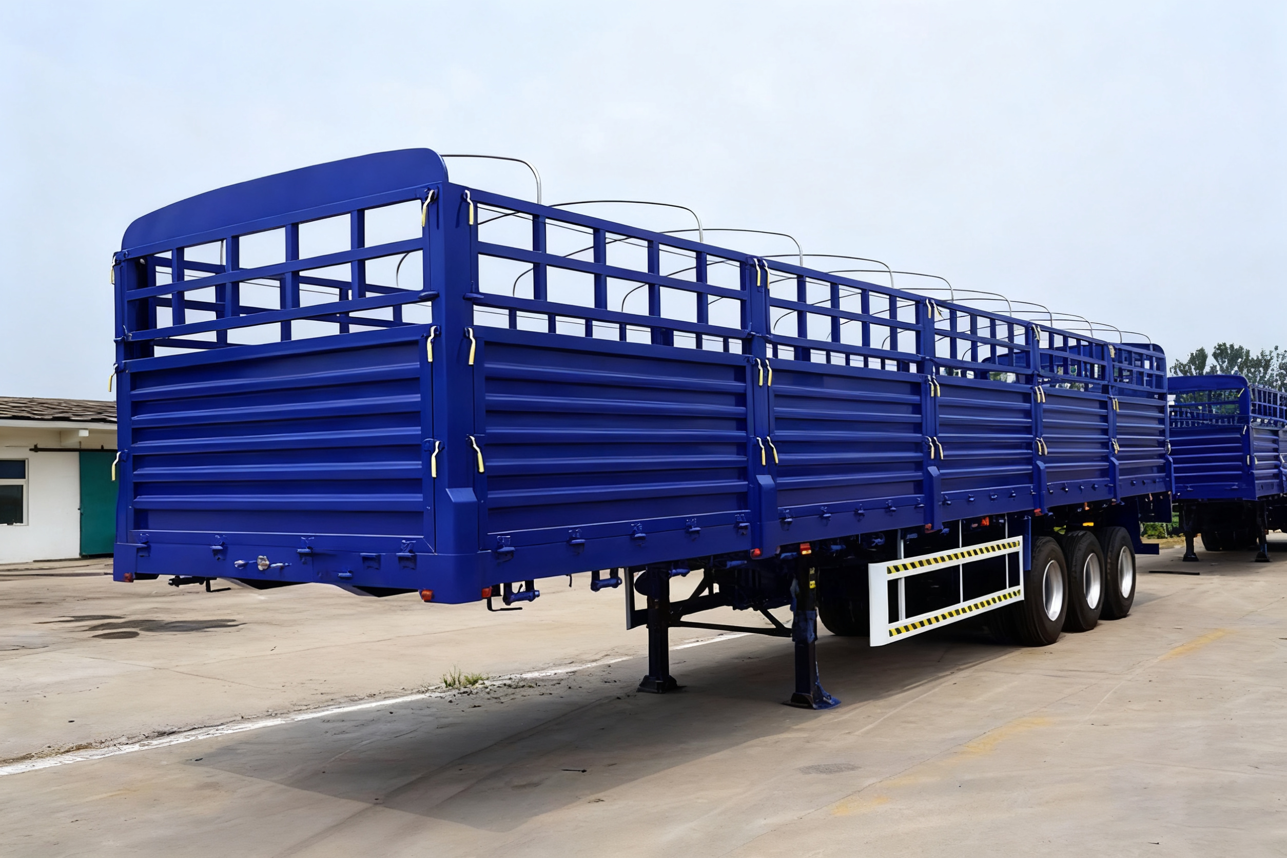 3 Axle Fence Semi Trailer for Livestock and Agricultural Transport