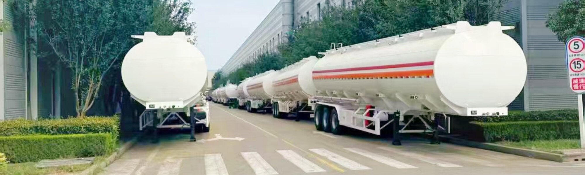 Complete Range of Heavy-Duty Semi Trailers