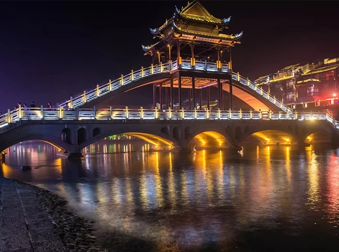 江南水乡古桥夜景