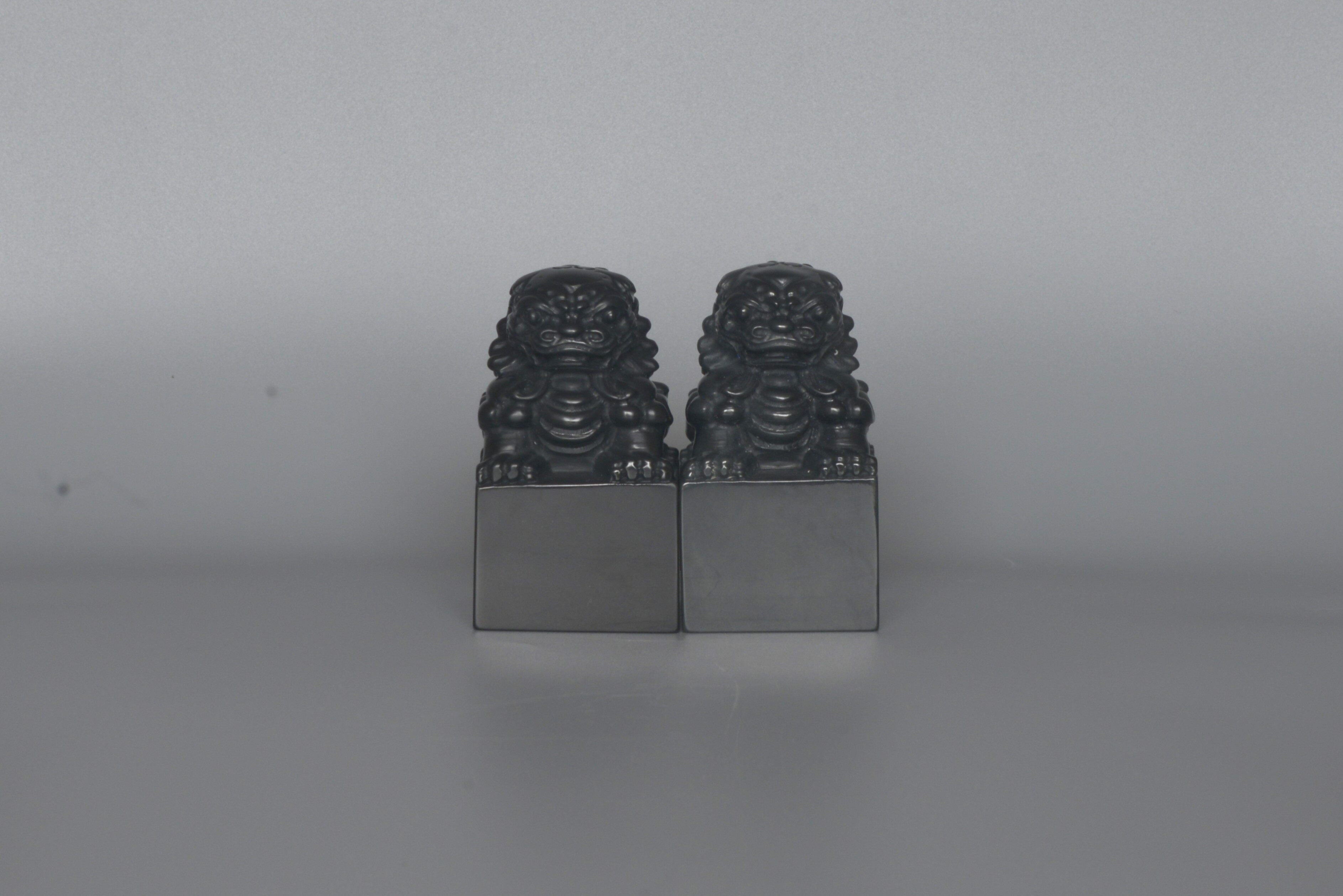 Hetian Jade Lion-Head Seal Pair, Weight: 586.63g