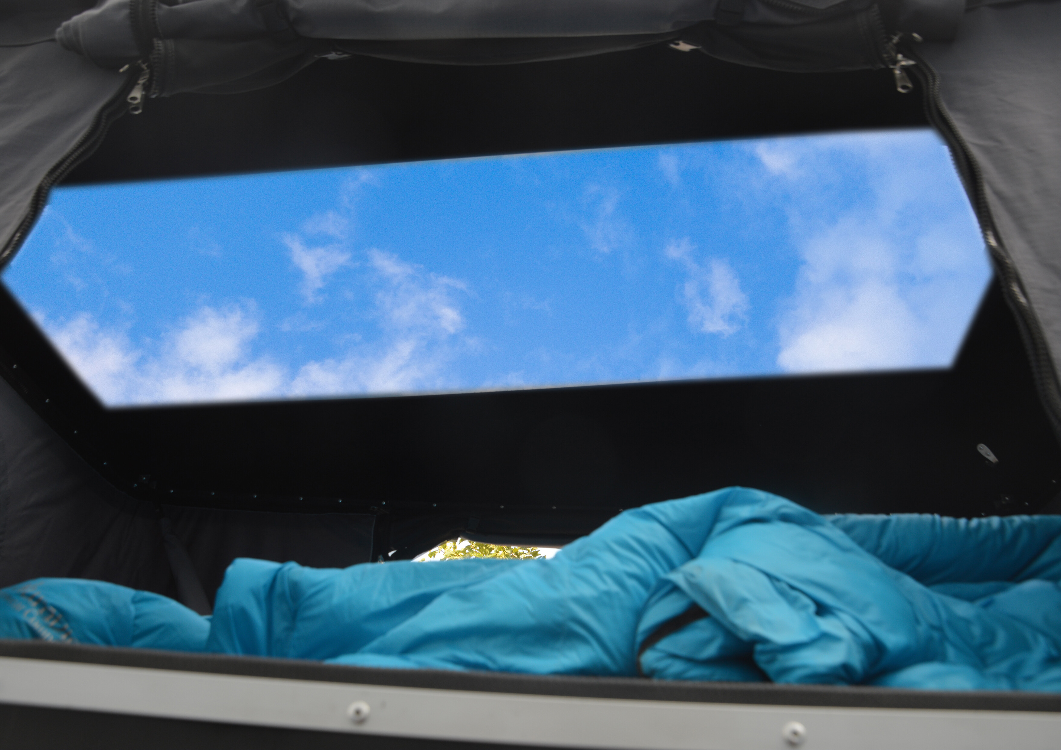 Panoramic Sunroof  Hard Shell RTT 2