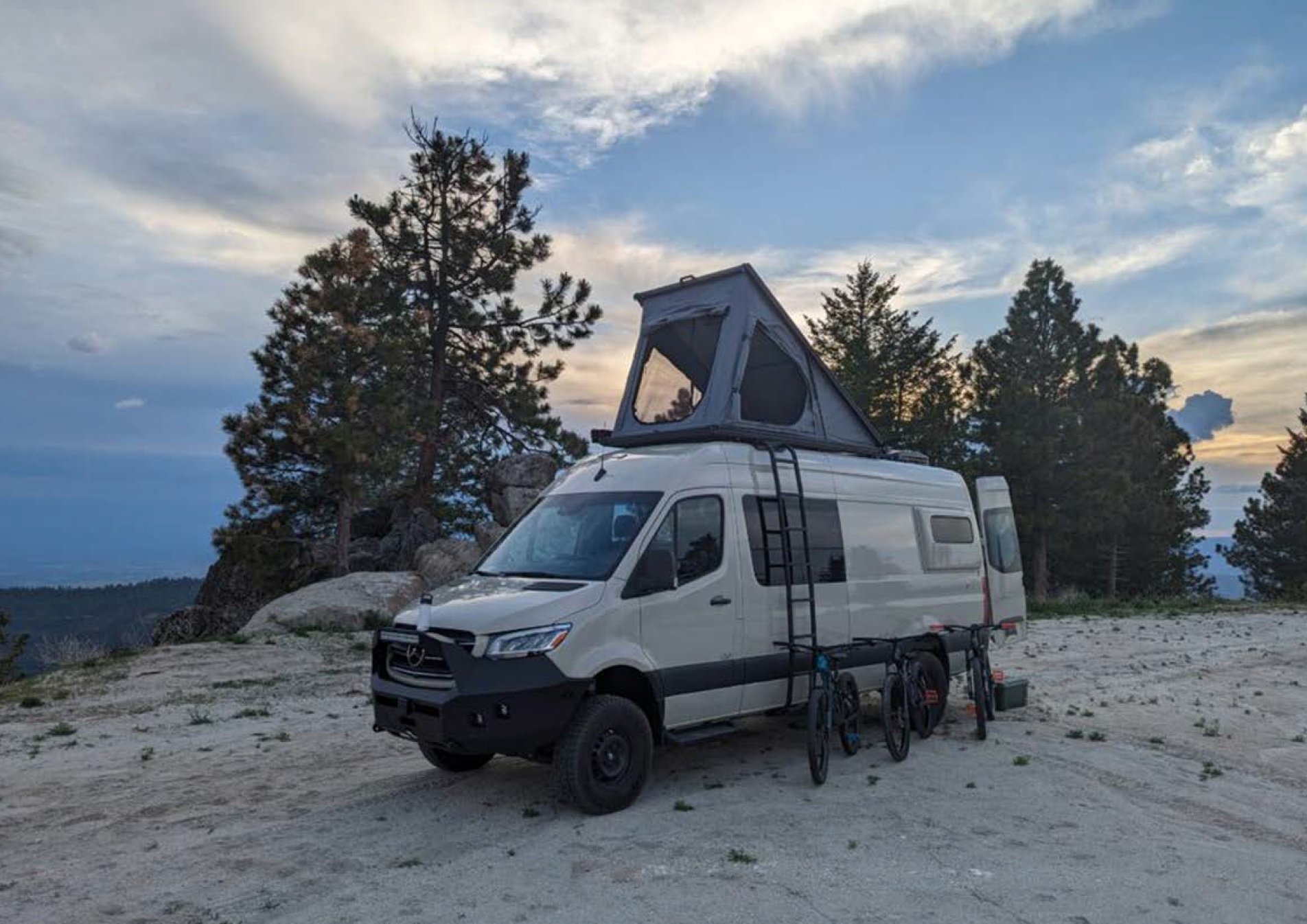CAMPER VAN POP TOP F08 Normal