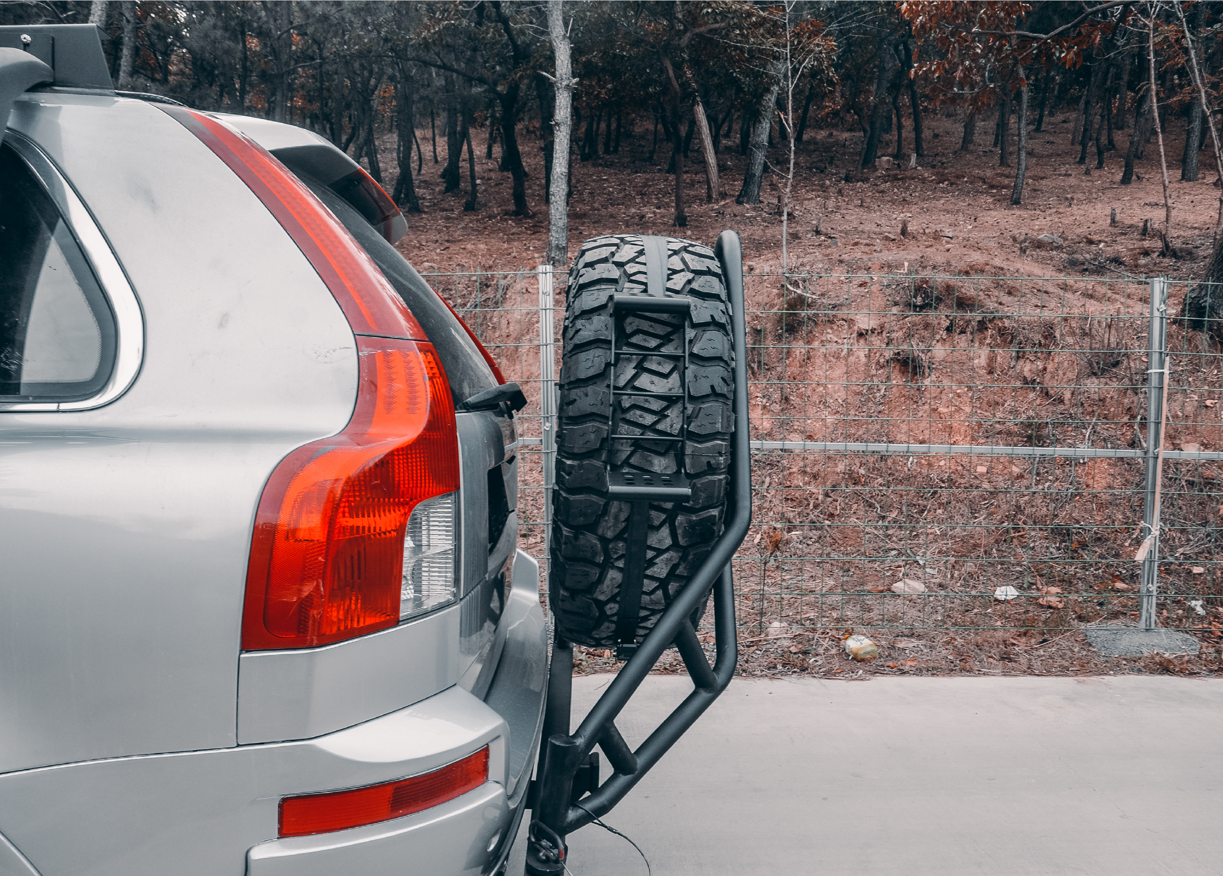 Hitch Tire Carrier F12 2