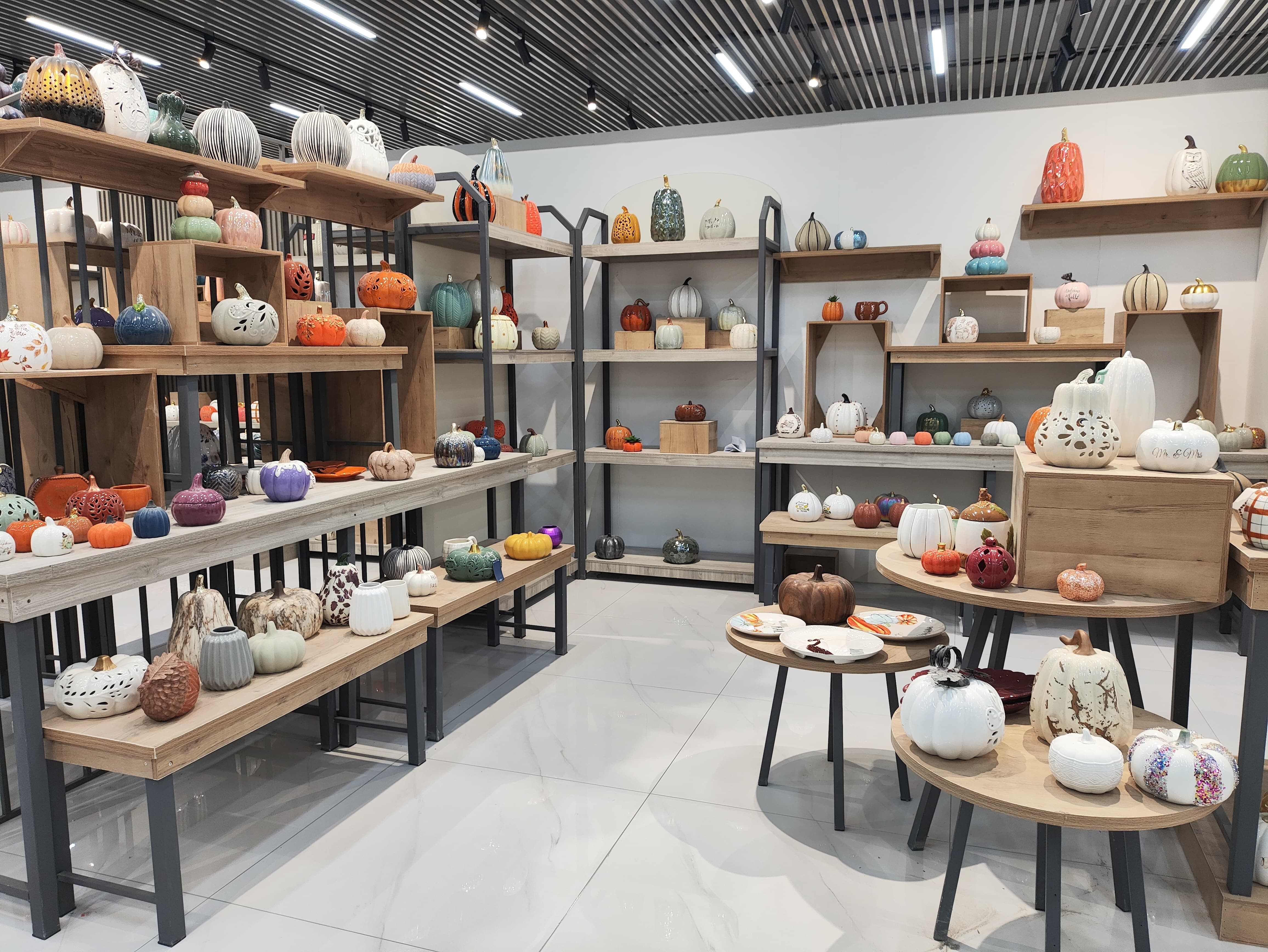 Yunhong Ceramics Collection