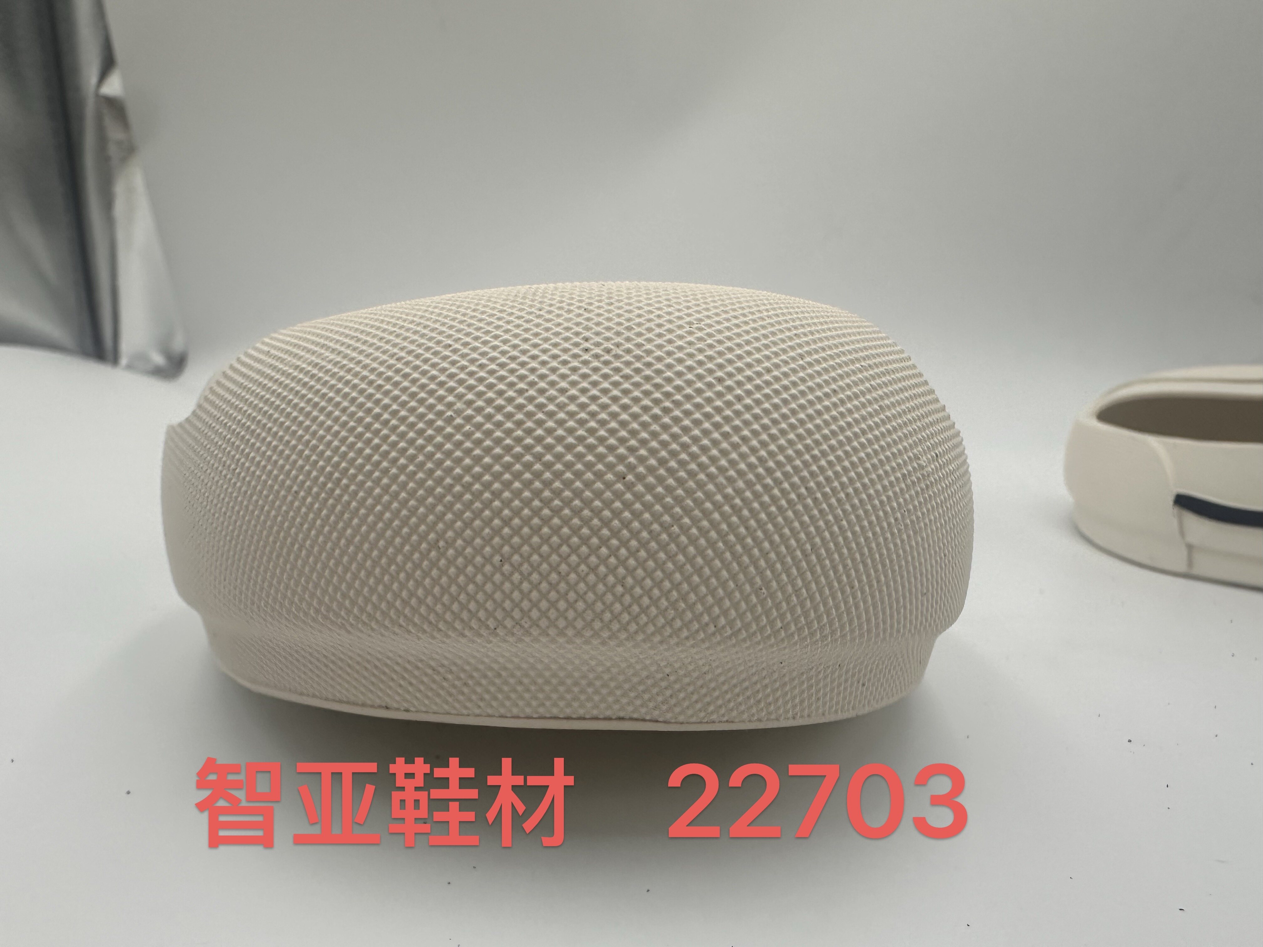 22703 3