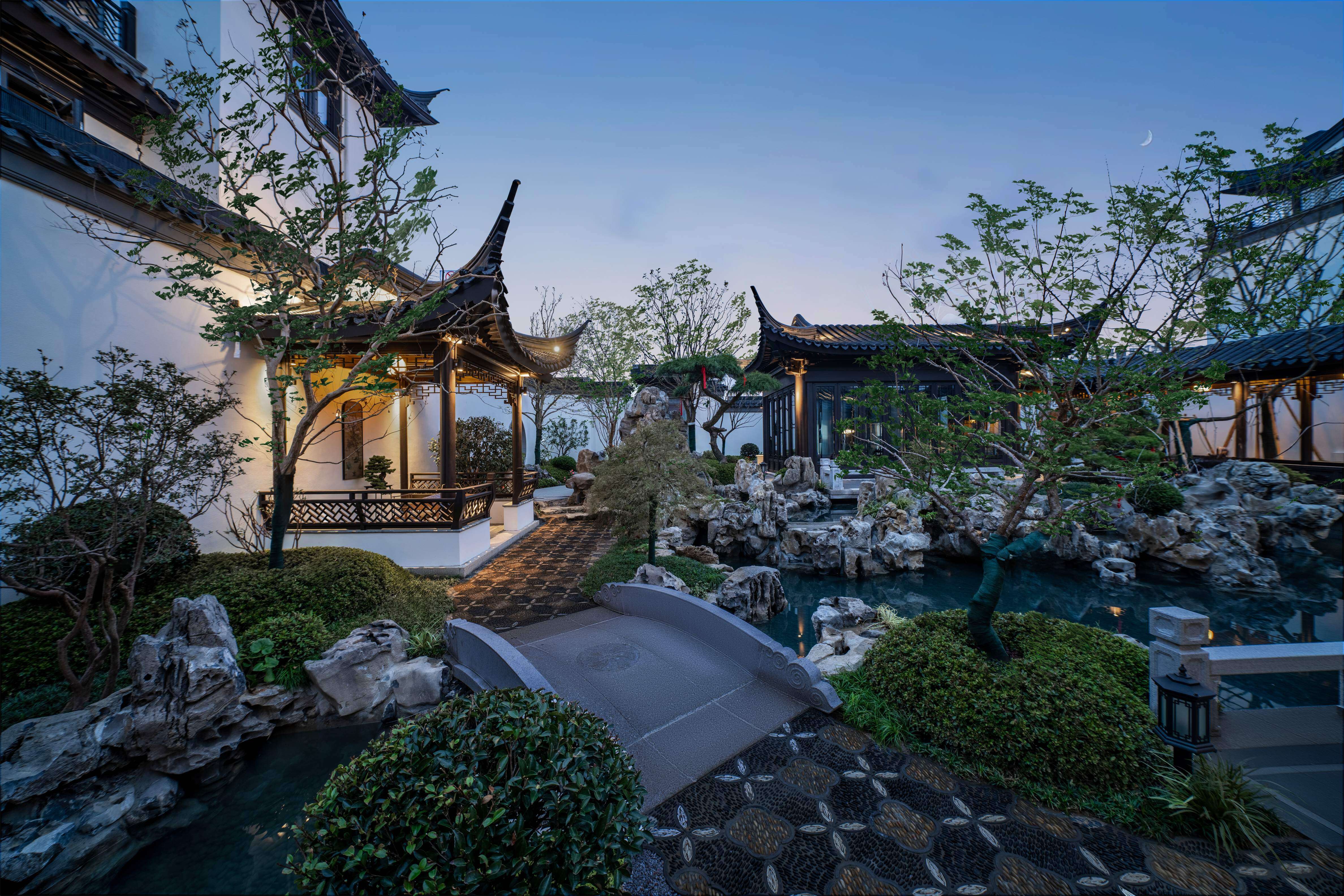 园林水景与廊桥