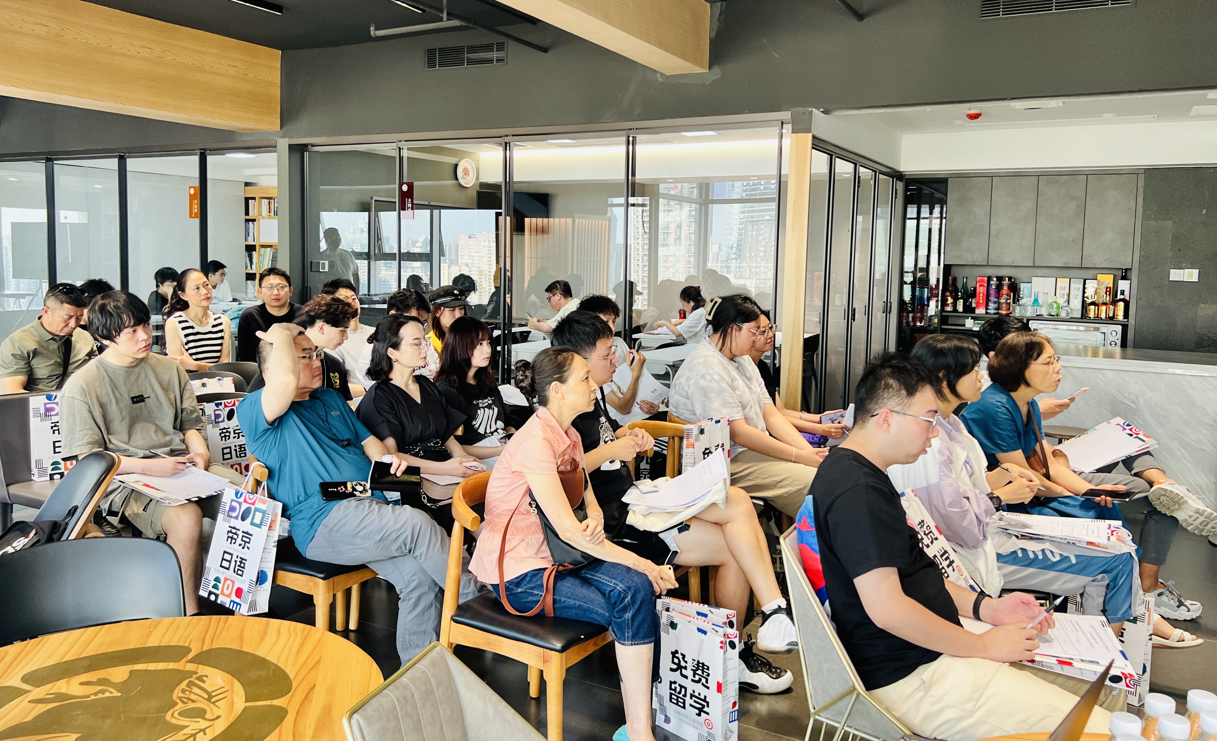 留学说明会照片 12