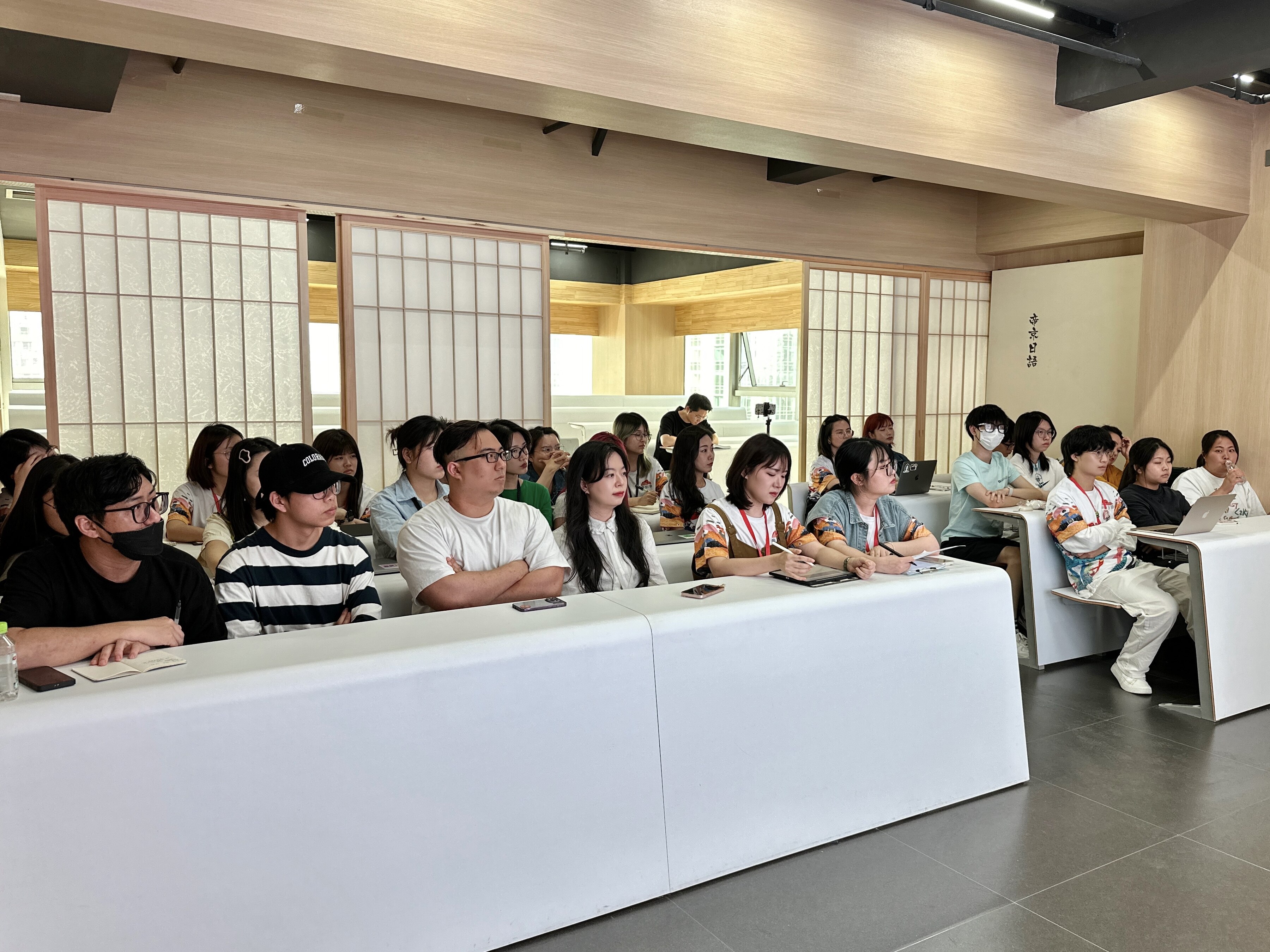 留学说明会照片 16