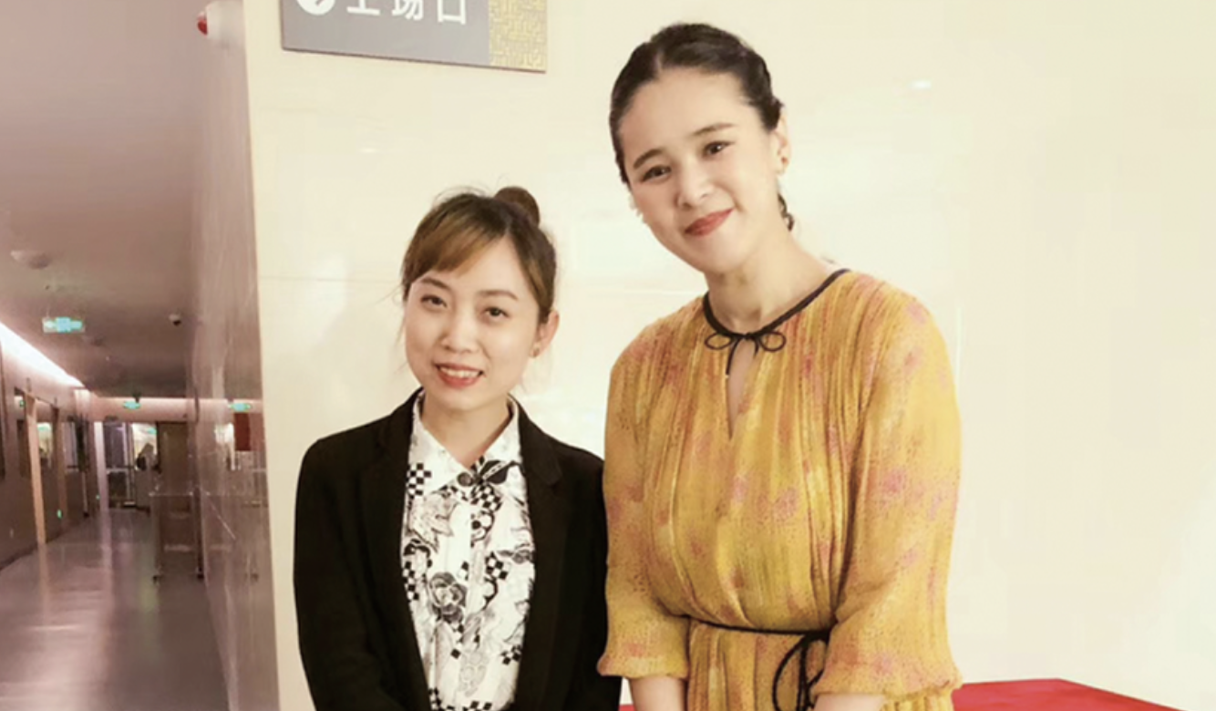 帝京校长与小野丽莎