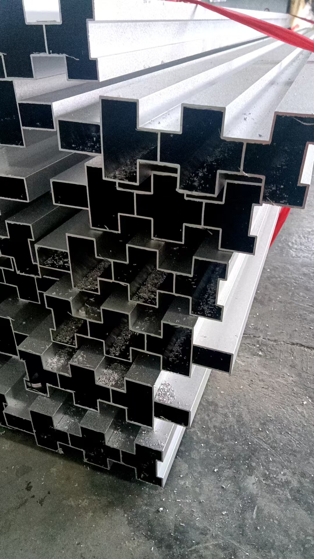 aluminum profile cutting process - image 8