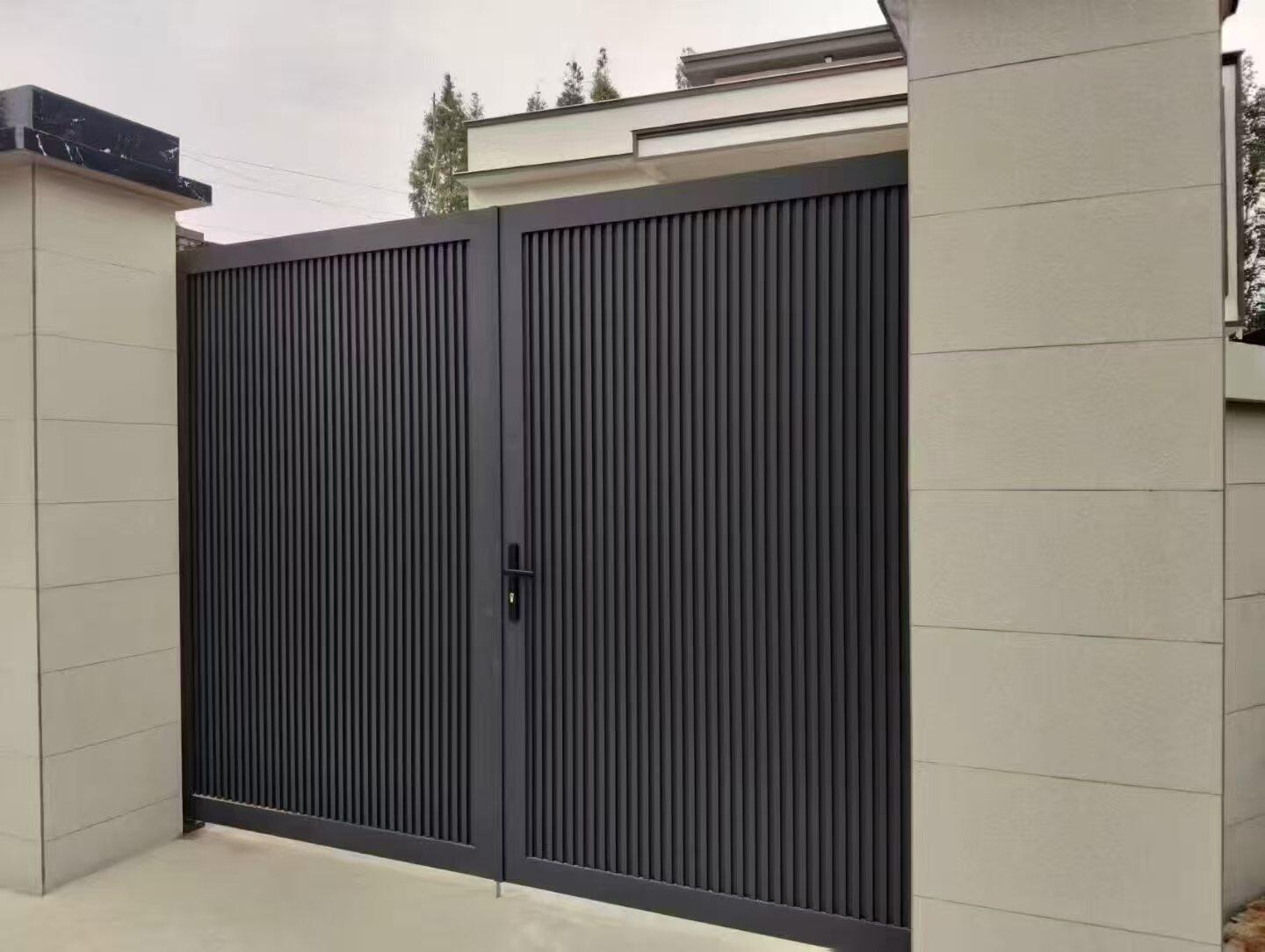 Brama aluminiowa 6063-T5 dla willi, kompaktowa brama dla pieszych w spójnym stylu z bramą główną, solidna konstrukcja dla przejść bocznych i wejść