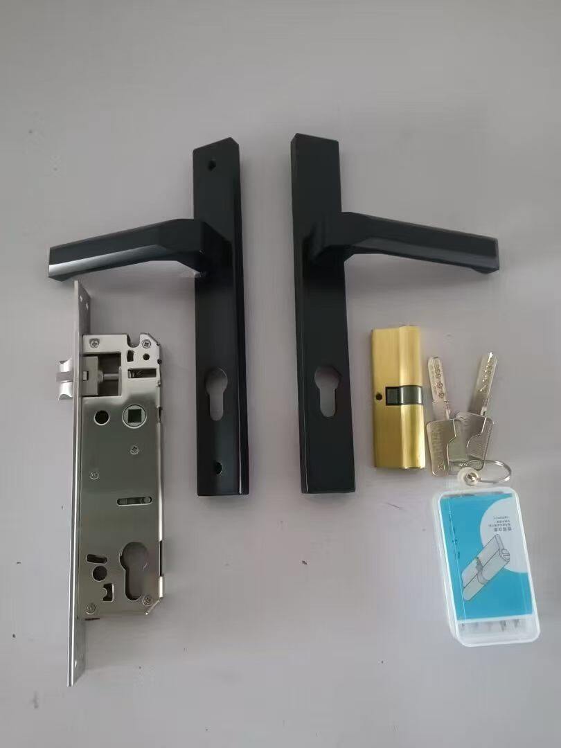 aluminum fence hardware installation - side angle