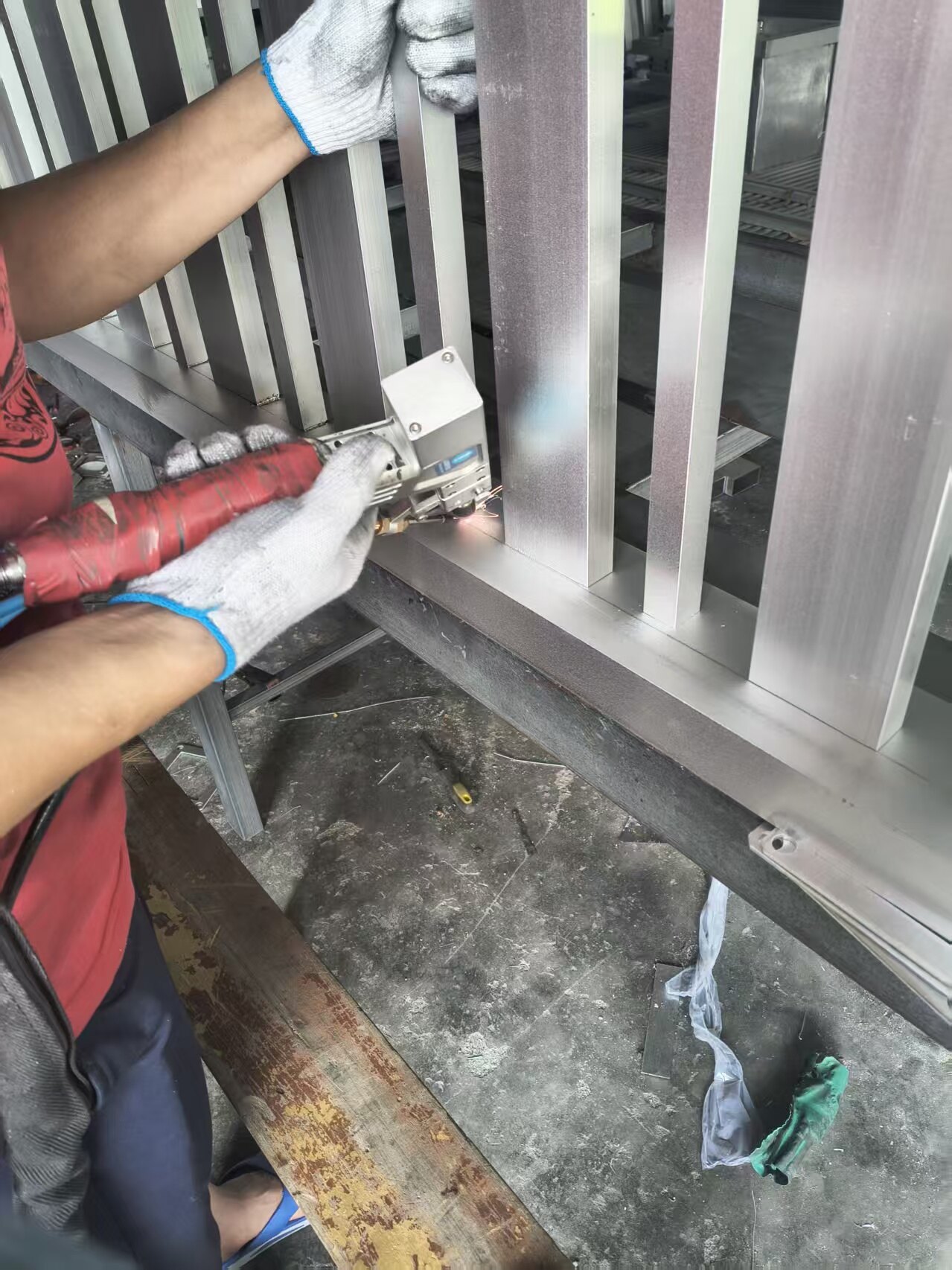aluminum profile welding process - image 16