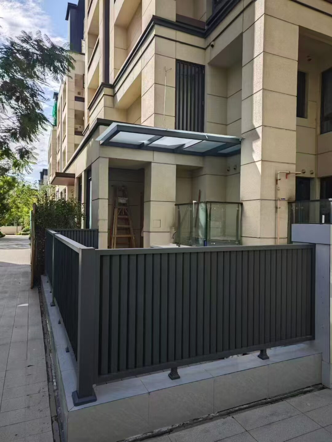 Louver Fencing gallery 6