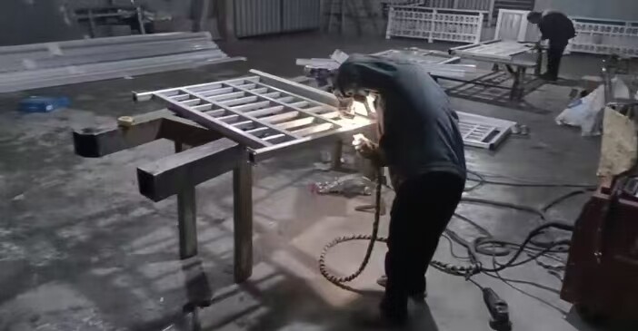 aluminum profile welding process - image 5