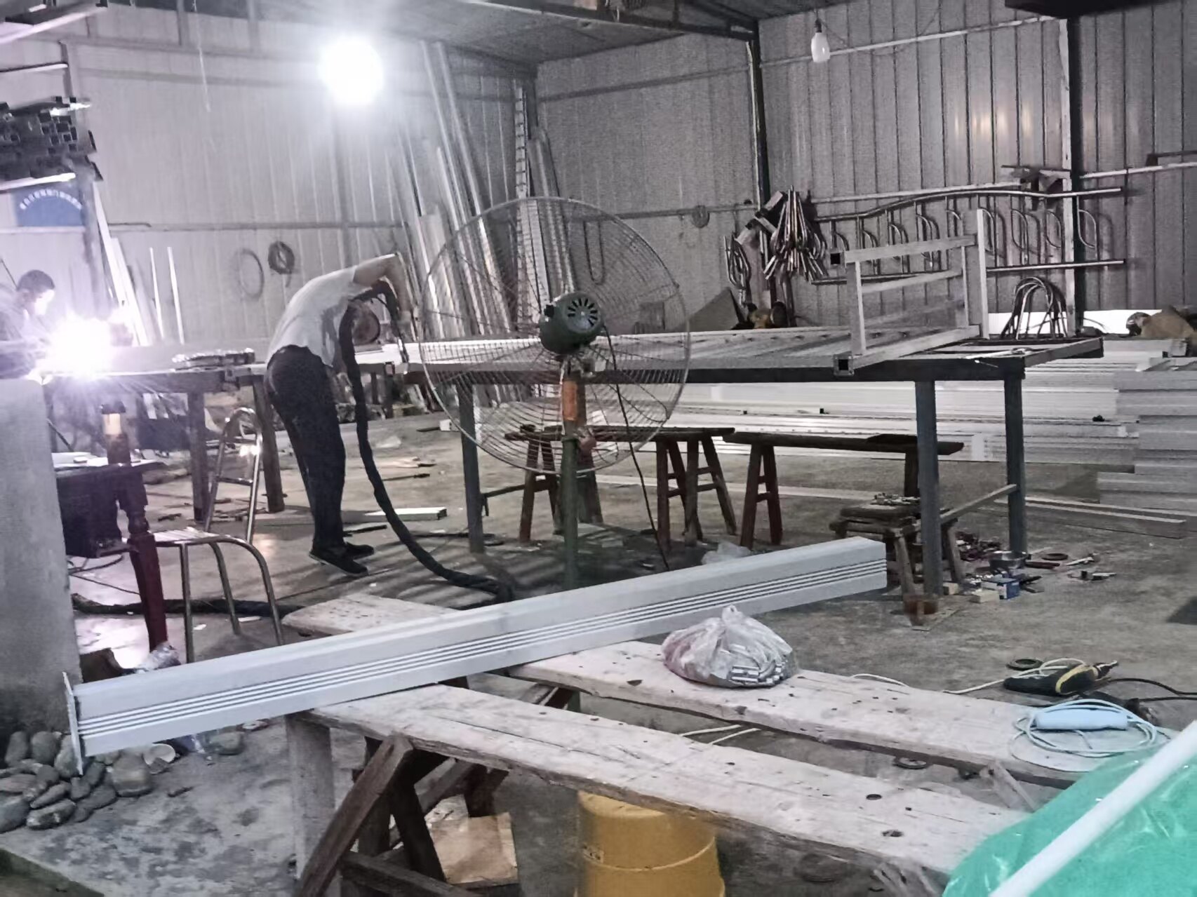 aluminum profile welding process - image 7